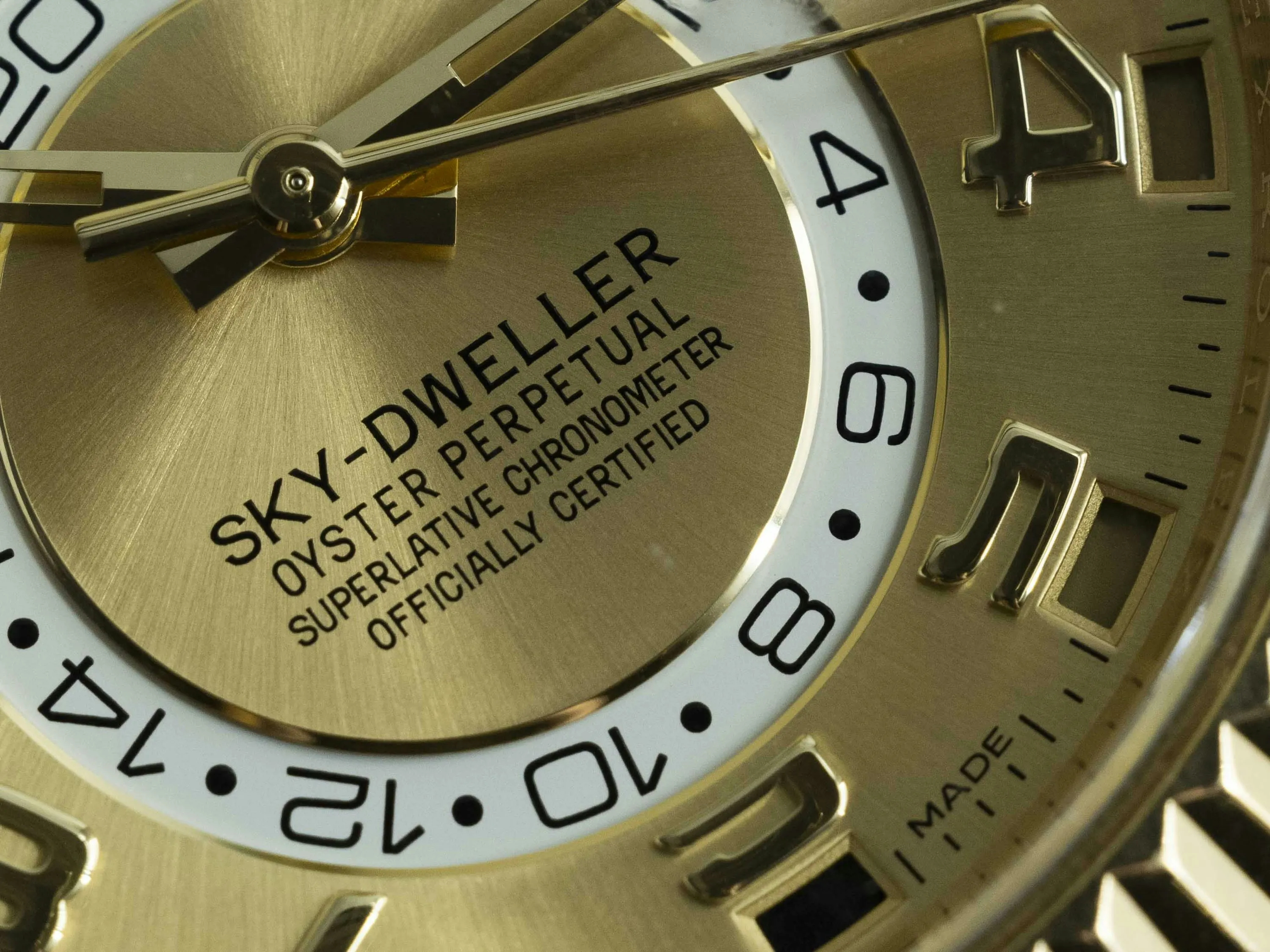 Rolex Sky-Dweller 326938 42mm Yellow gold Champagne 3