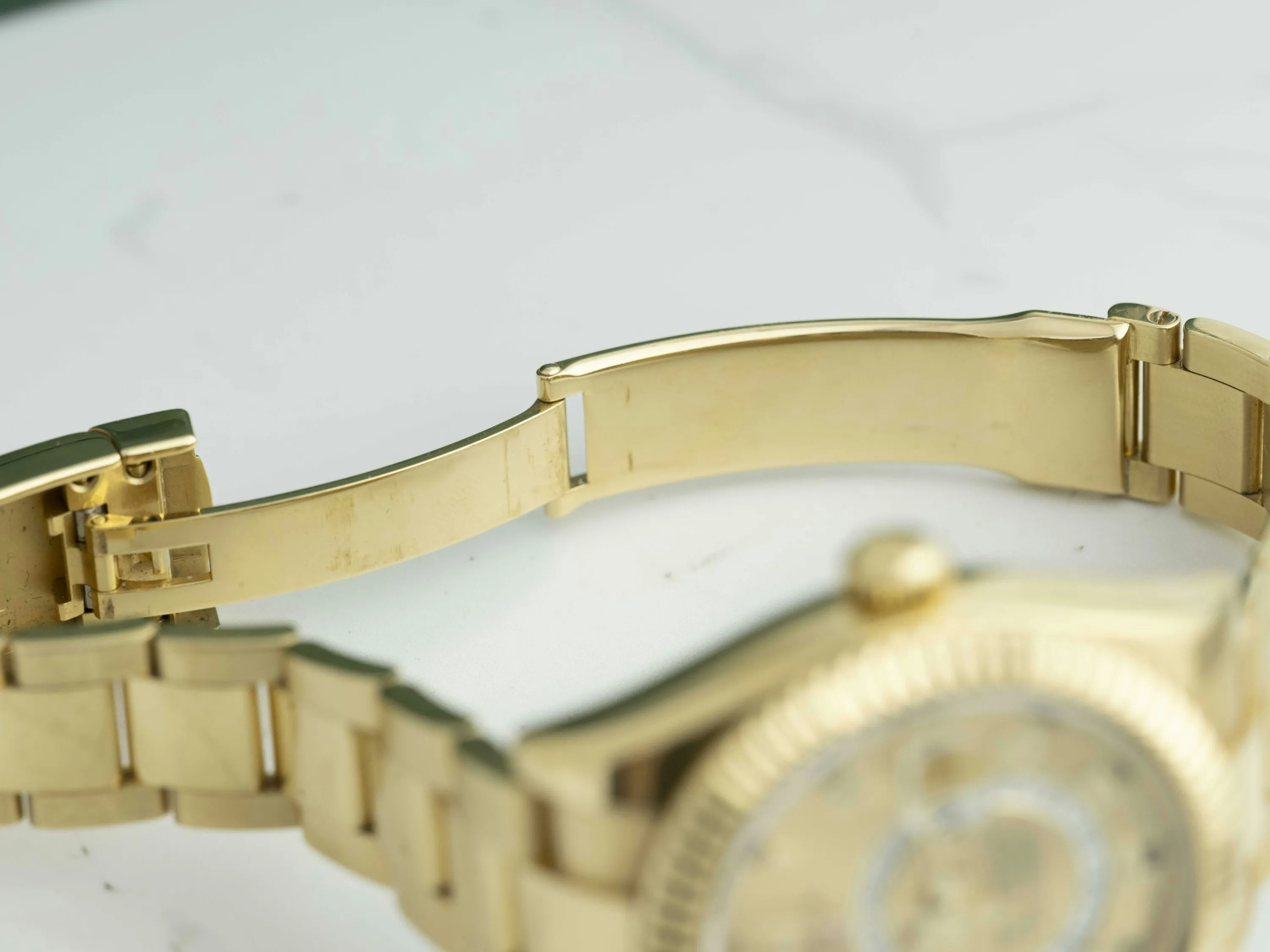 Rolex Sky-Dweller 326938 42mm Yellow gold Champagne 16