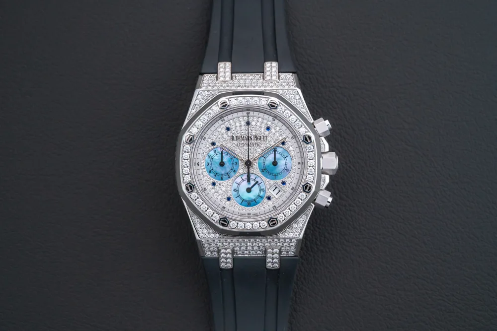 Audemars Piguet Royal Oak 26068BC.ZZ 39mm White gold Mother-of-pearl