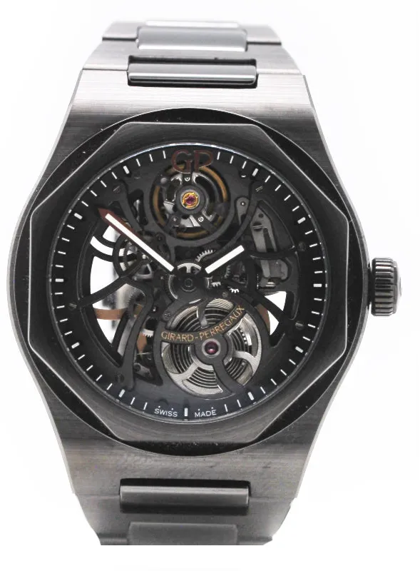 Girard-Perregaux Laureato 81015-32-001-32A 42mm Ceramic Skeleton