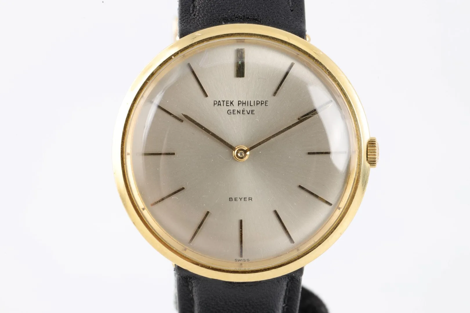 Patek Philippe Calatrava 2591 34mm Yellow gold and 18k yellow gold 2