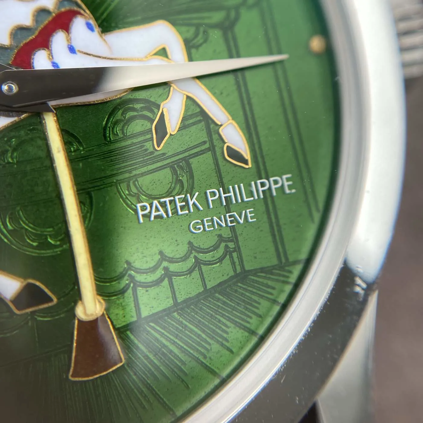 Patek Philippe Calatrava 5077P-061 38mm Platinum Enamel 8