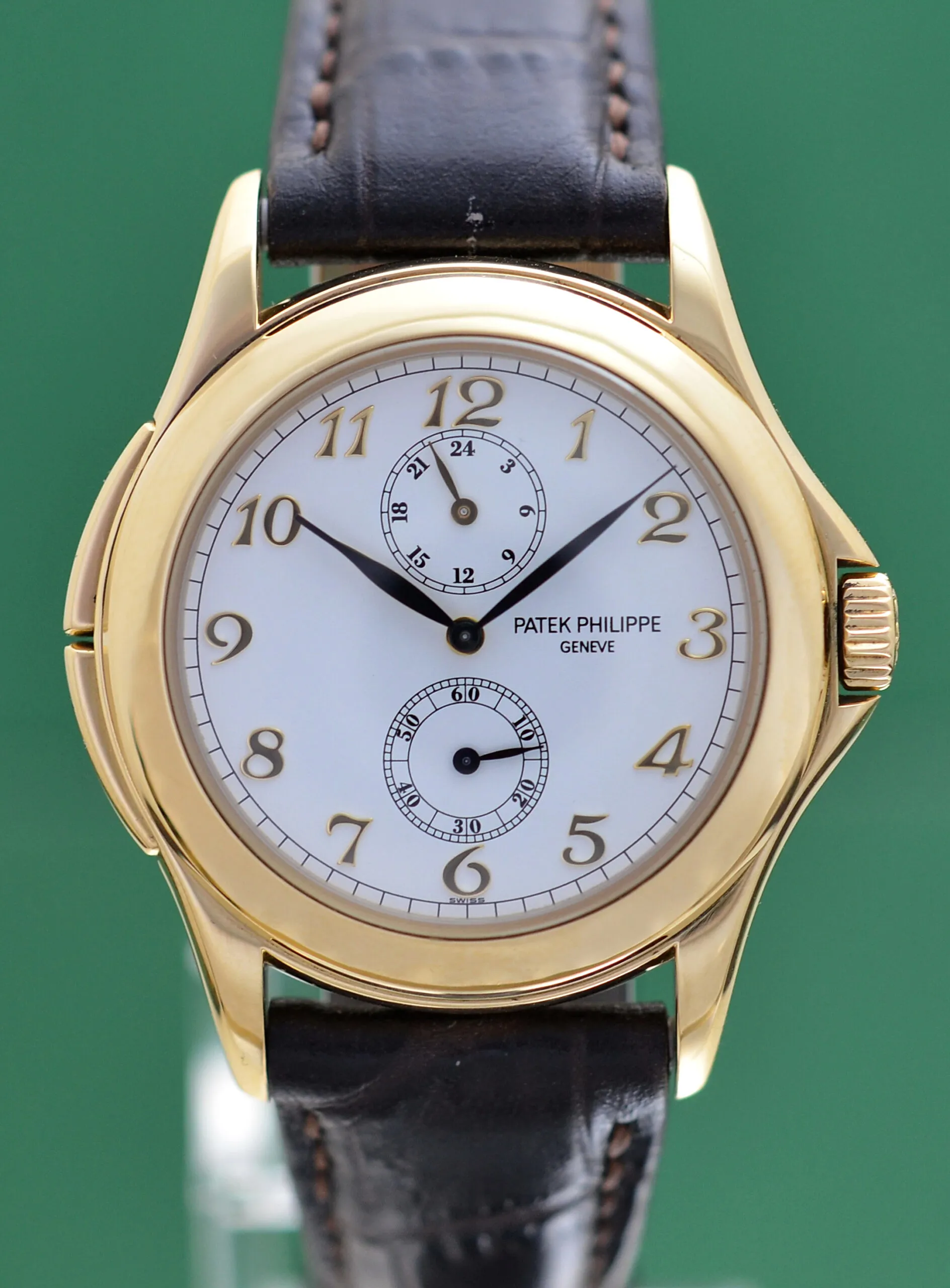 Patek Philippe Calatrava 5134 37mm Yellow gold and 18k yellow gold White