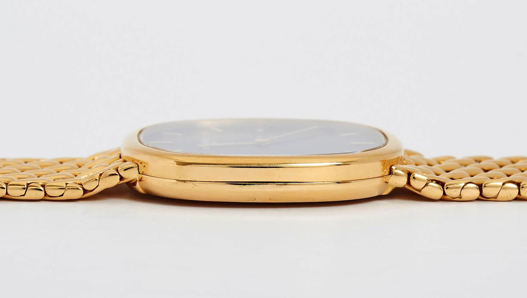 Patek Philippe Golden Ellipse 3738/117 35.5mm Yellow gold Blue 3