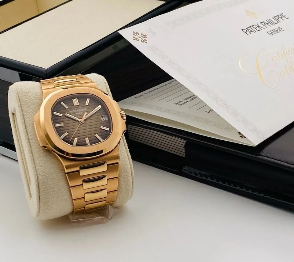 Patek Philippe Nautilus 5711R Rose gold Brown