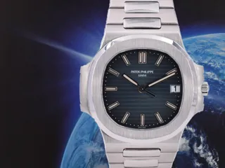 Patek Philippe Nautilus 5800/1A-001 38mm Stainless steel Blue