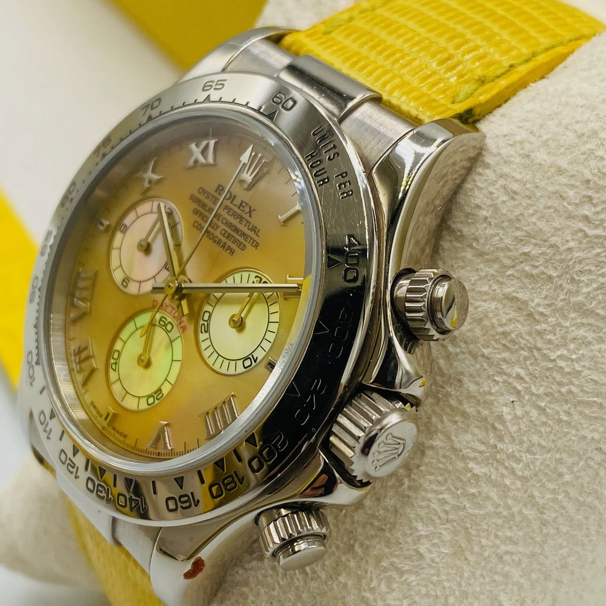 Rolex Daytona 116519 Yellow 2