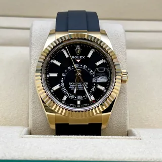 Rolex Sky-Dweller 326238 Yellow gold Black