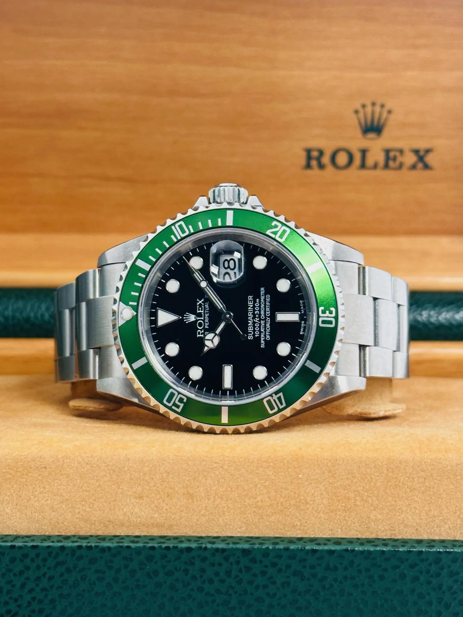 Rolex Submariner 16610LN Black 3