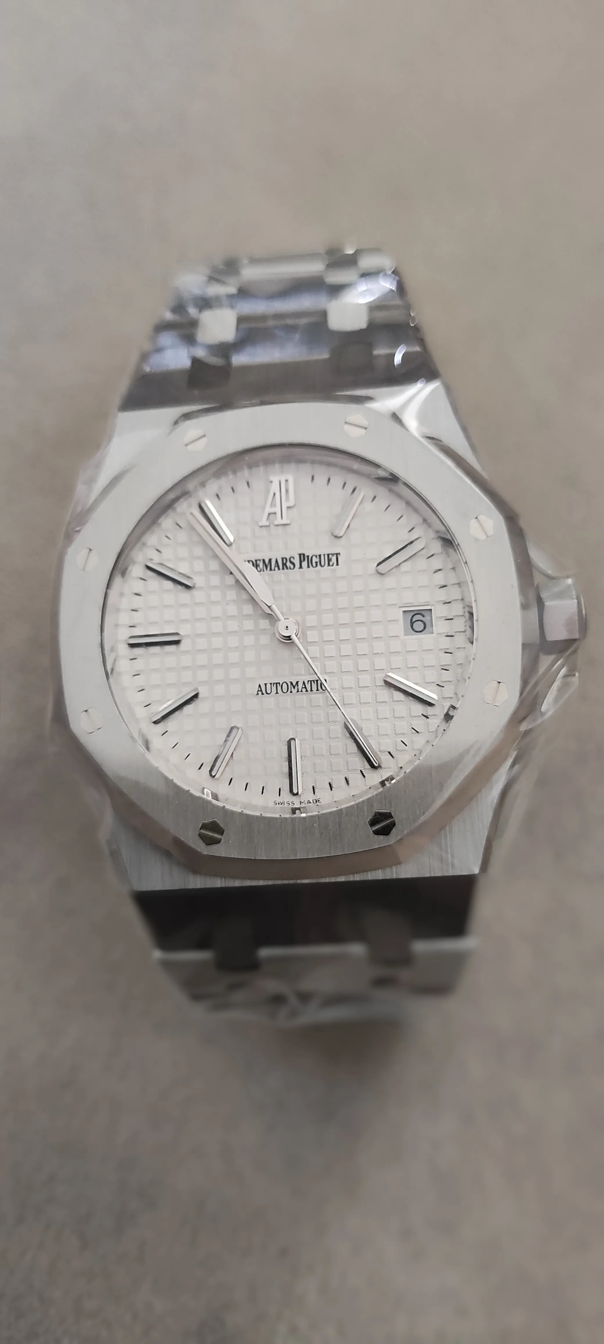 Audemars Piguet Royal Oak 15300ST 39mm Stainless steel White 4