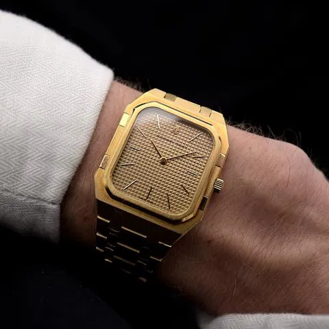 Audemars Piguet Royal Oak 6005BA 32mm Yellow gold Gold