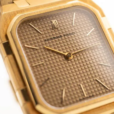 Audemars Piguet Royal Oak 6005BA 32mm Yellow gold Gold 4