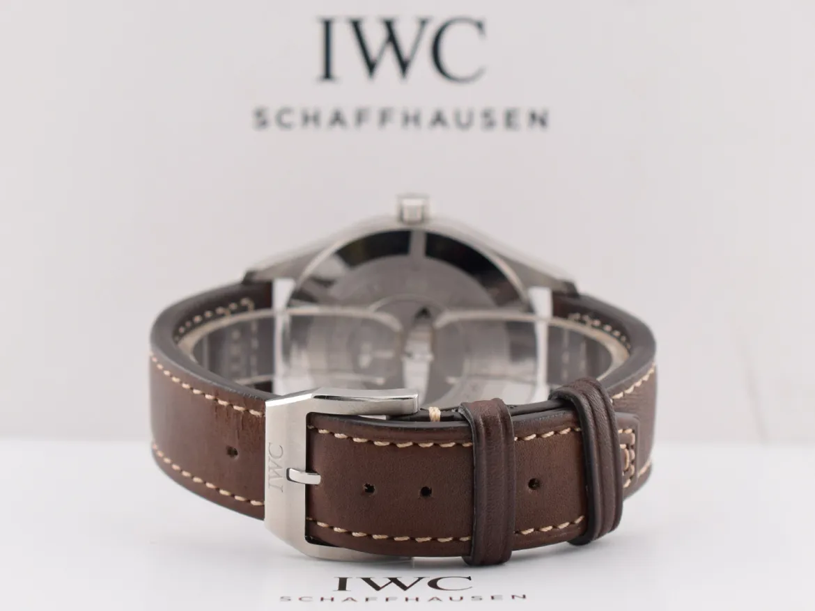 IWC Spitfire IW326803 39mm Stainless steel Black 4