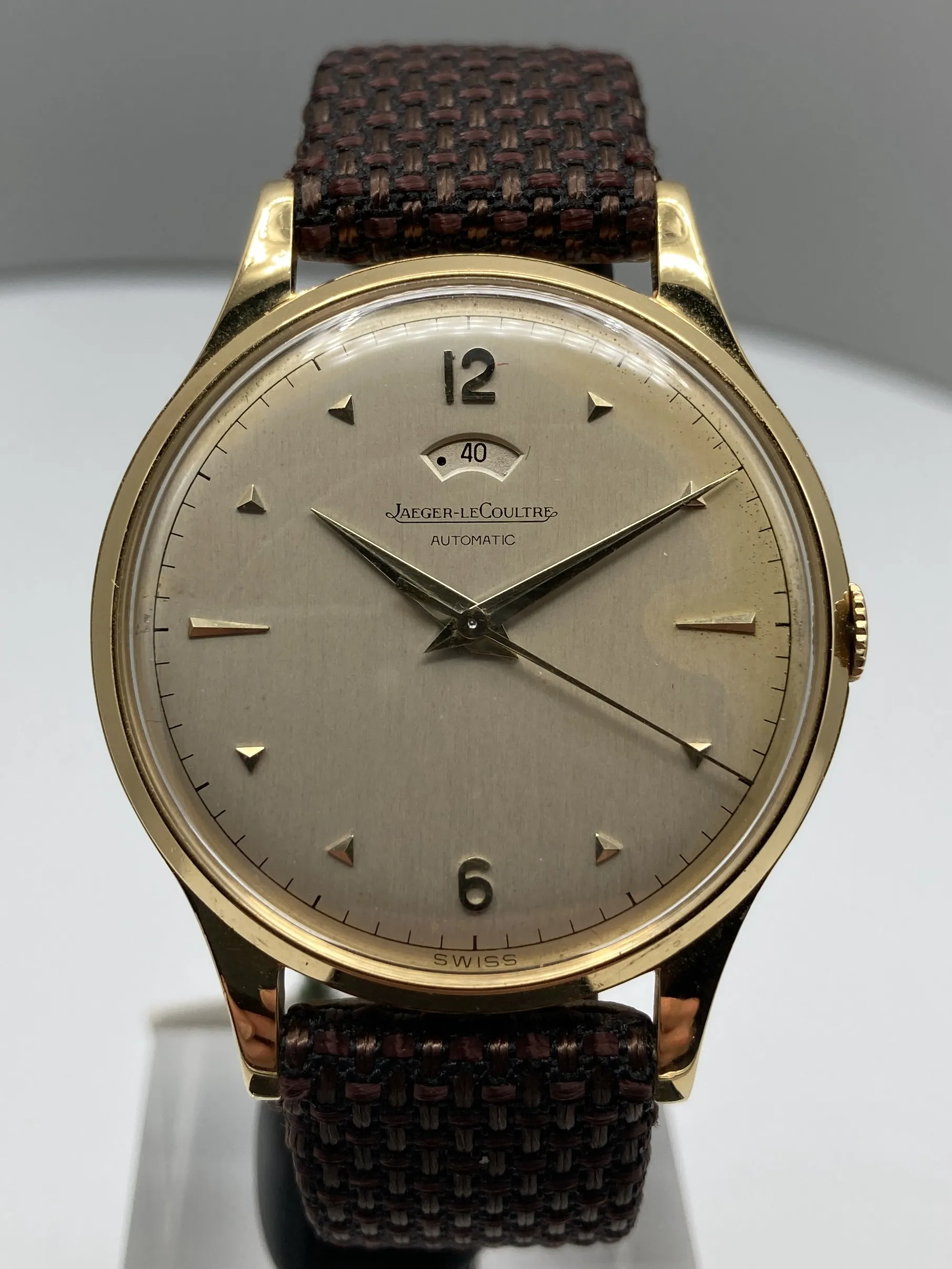 Jaeger-LeCoultre Power reserve 37mm Yellow gold