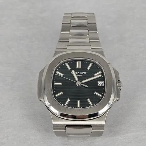 Patek Philippe Nautilus 5711/1A-014 40mm Stainless steel Green 5