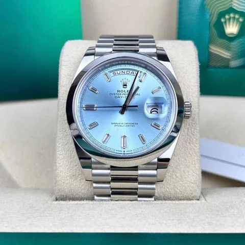 Rolex Day-Date 40 228206 40mm Platinum Blue