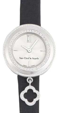 Van Cleef & Arpels Charms VCARO29A00 25.5mm White gold White