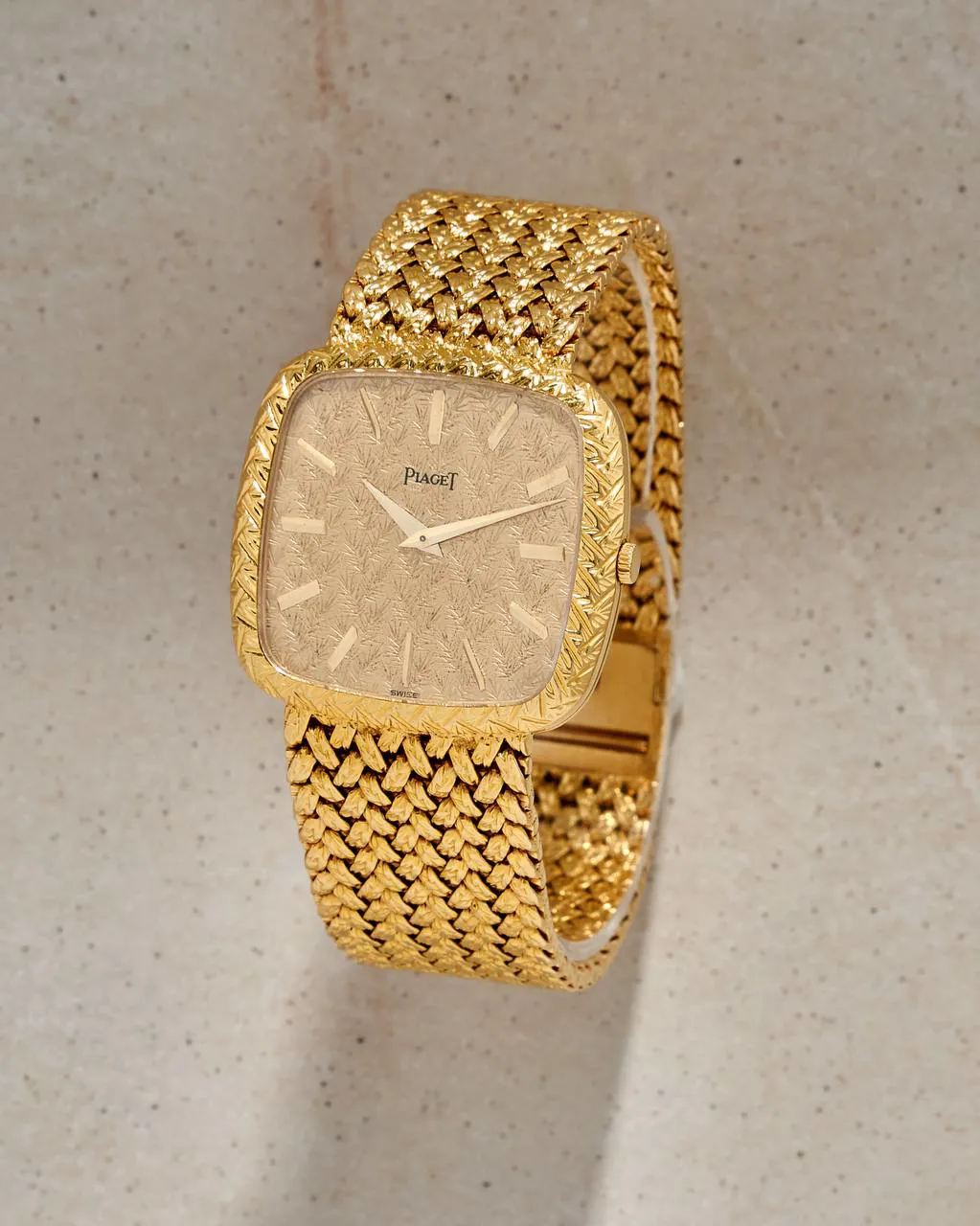 Piaget Vintage 9772 D2 32mm Yellow gold Gold 1