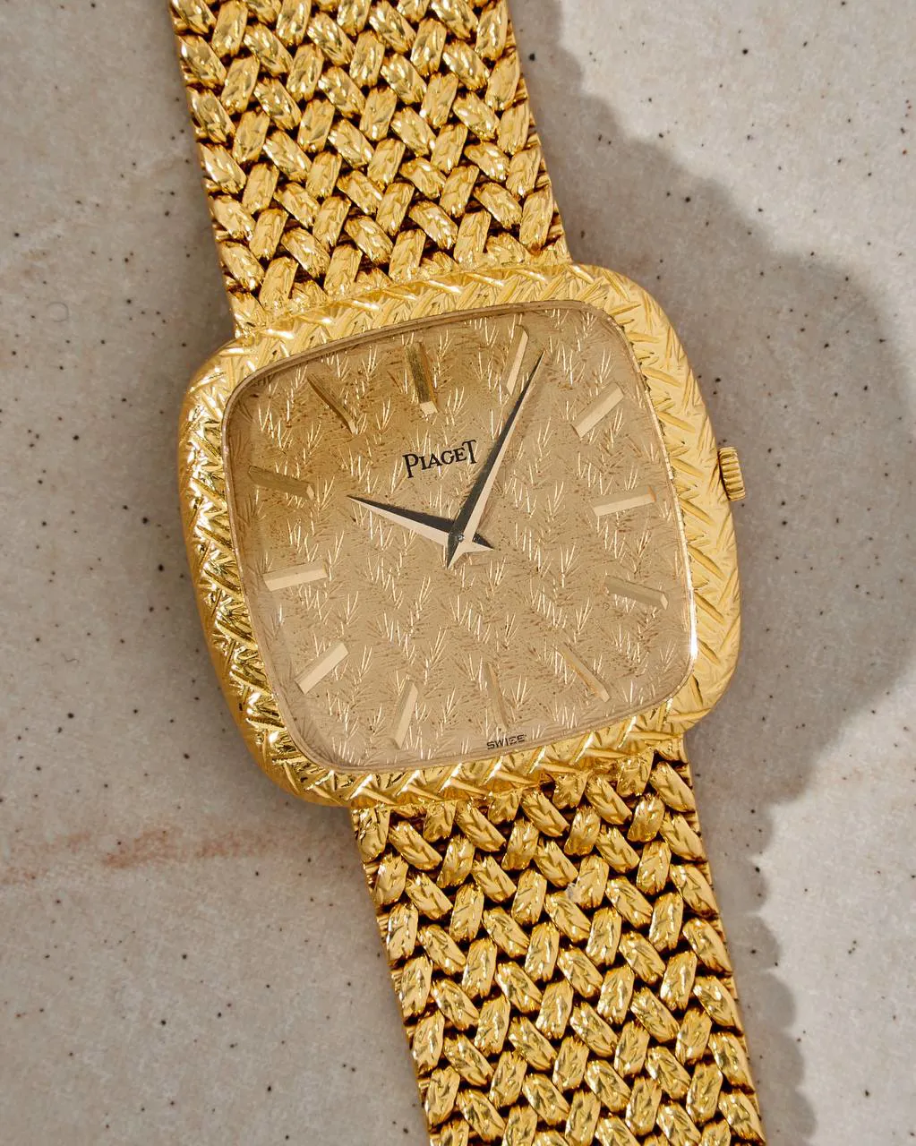 Piaget Vintage 9772 D2 32mm Yellow gold Gold 2