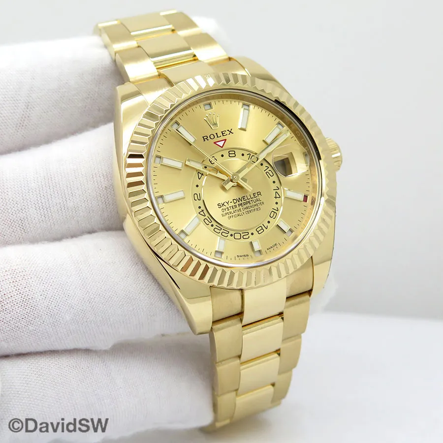 Rolex Sky-Dweller 326938 42mm Yellow gold Champagne