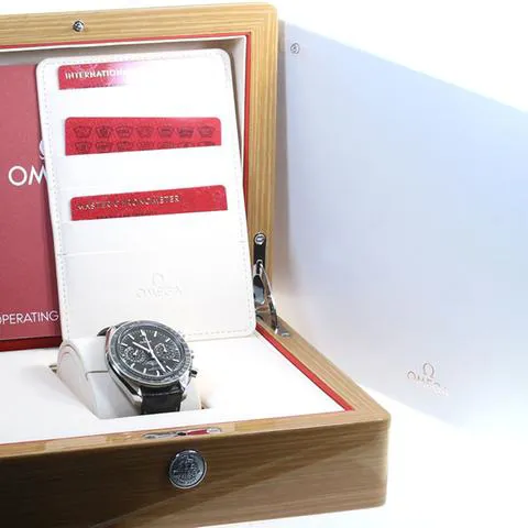 Omega Speedmaster Professional Moonwatch Moonphase 304.33.44.52.01.001 44mm Stainless steel Black 1