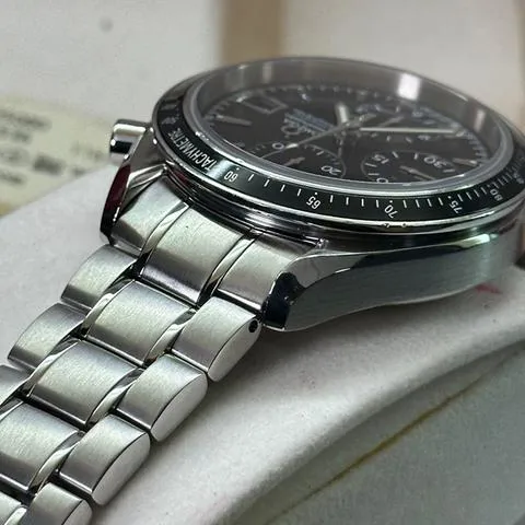 Omega Speedmaster Date 32105000 40mm Stainless steel Black 10