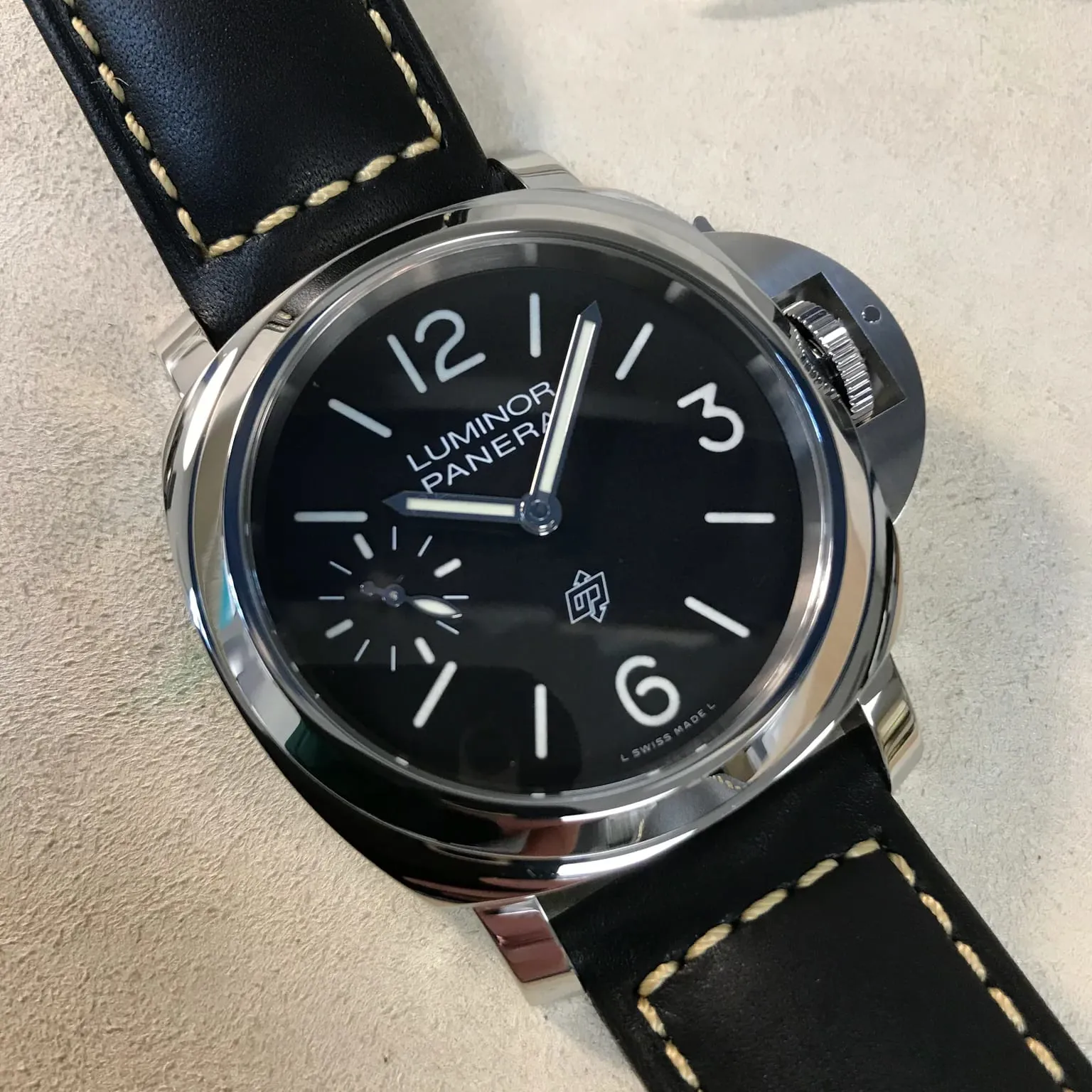 Panerai Luminor PAM01084 44mm Stainless steel Black