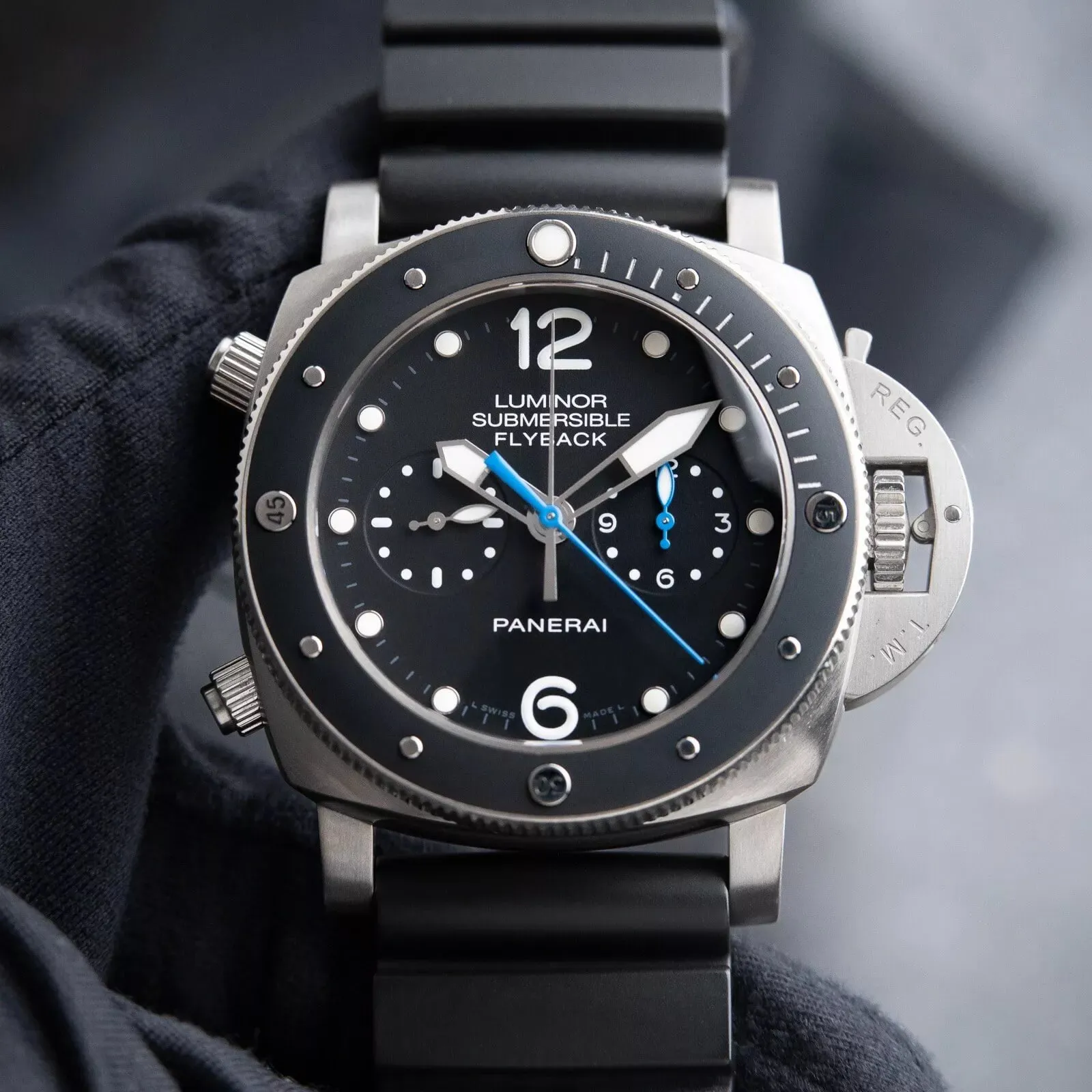 Panerai Submersible PAM 00615 47mm Titanium Black