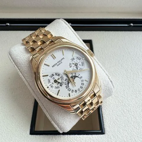 Patek Philippe Perpetual Calendar 5136/1J-001 37mm Yellow gold Silver 2