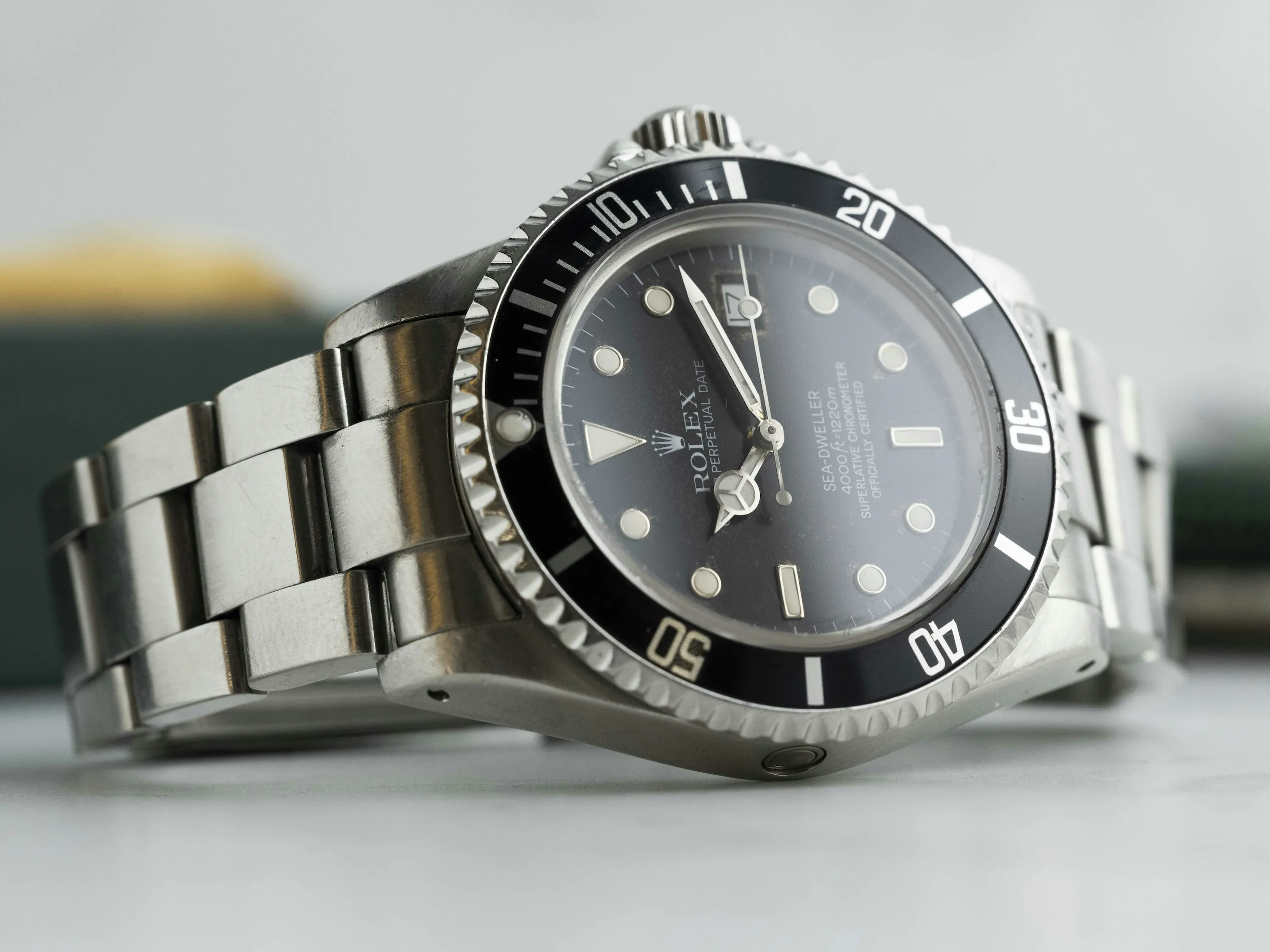 Rolex Sea-Dweller 16660 40mm Stainless steel Black 4