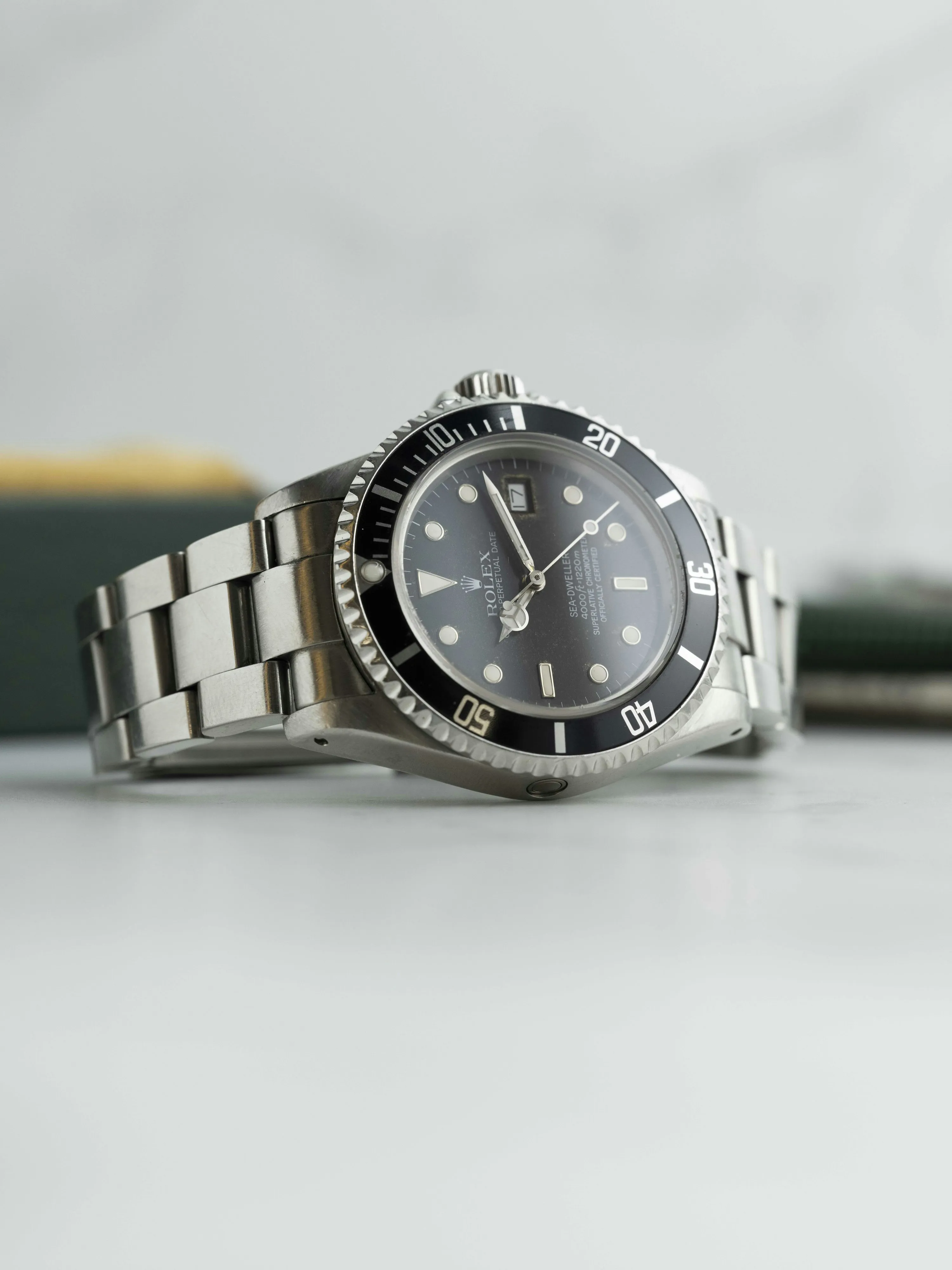 Rolex Sea-Dweller 16660 40mm Stainless steel Black 8