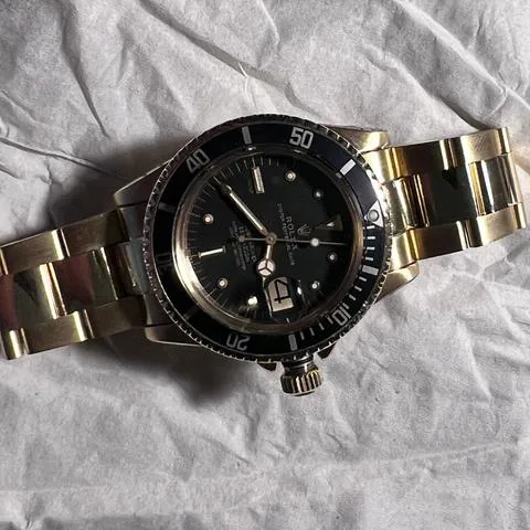 Rolex Submariner Date 1680 40mm Yellow gold Black 12