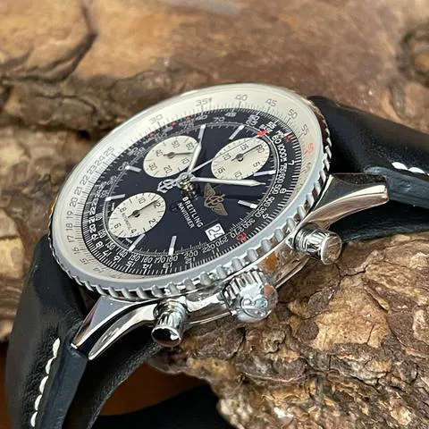 Breitling Navitimer A23322 42mm Stainless steel Black 3