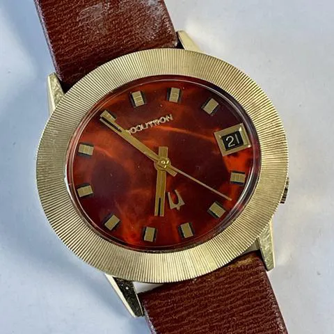 Bulova Accutron 41545 37mm Yellow gold Bordeaux 1