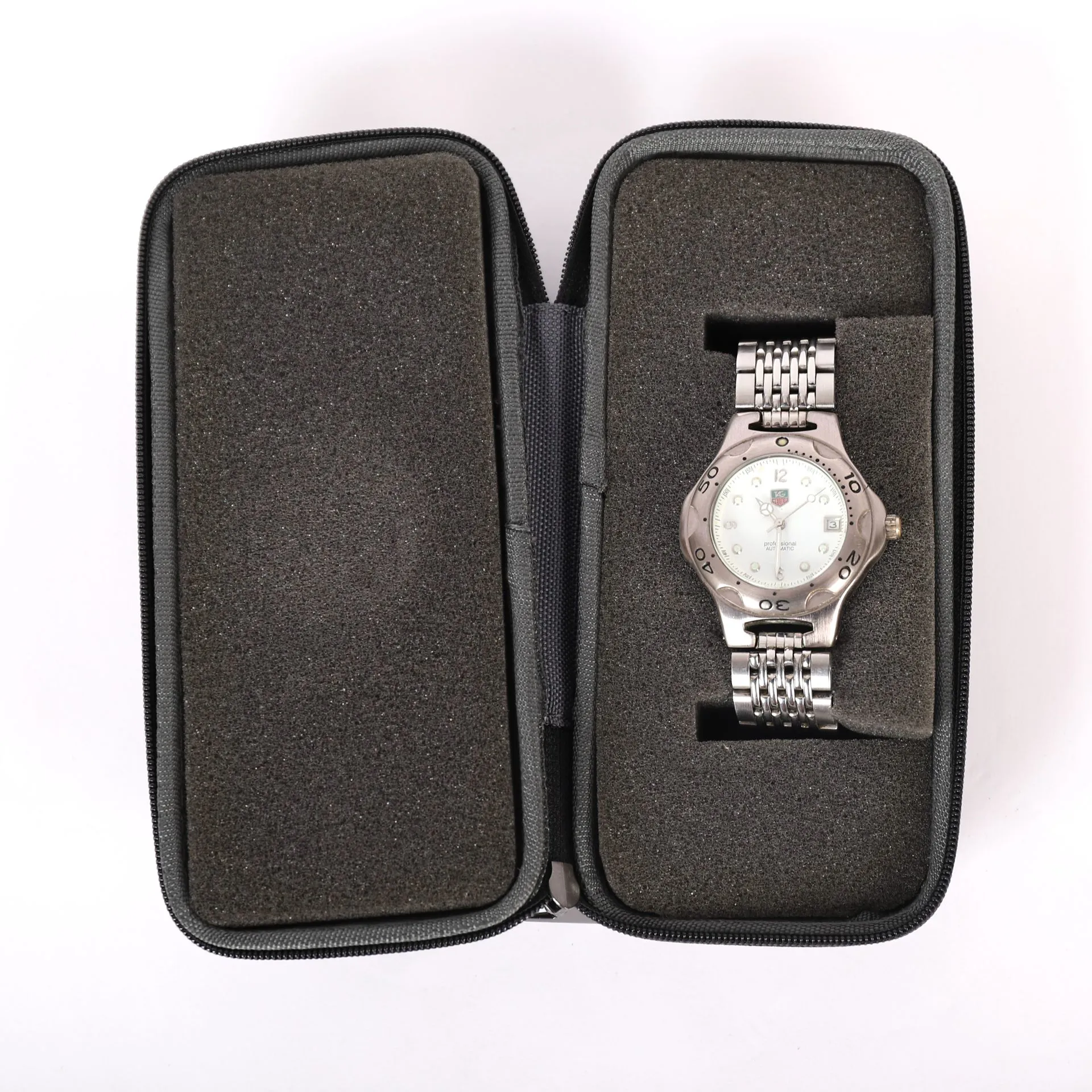 TAG Heuer Professional 39mm Stainless steel 1