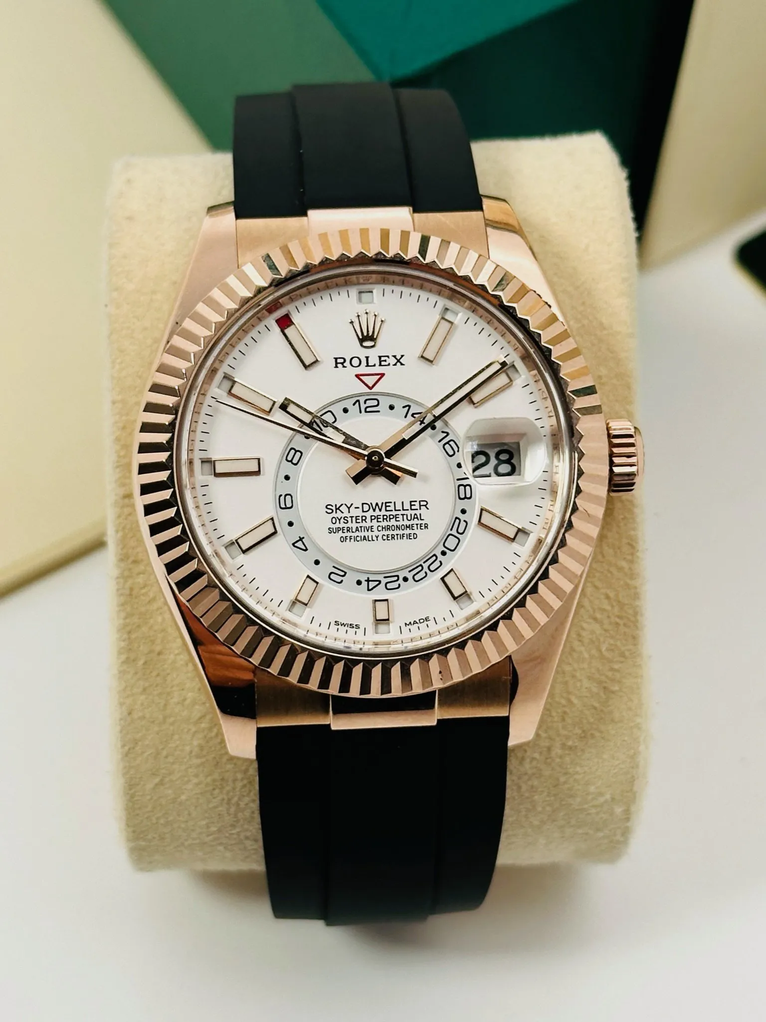 Rolex Sky-Dweller 326235 42mm Rose gold White 1