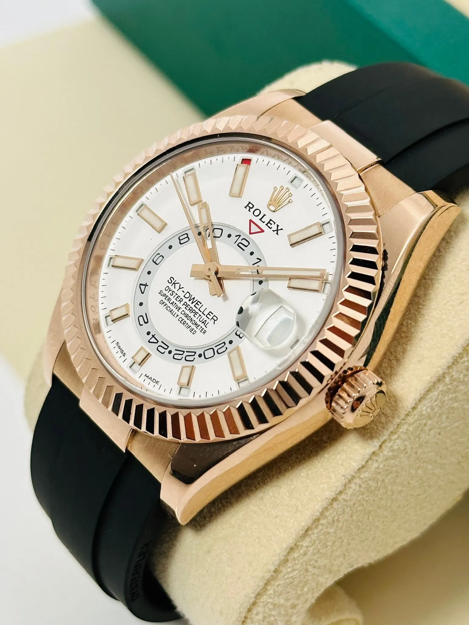 Rolex Sky-Dweller 326235 42mm Rose gold White 2