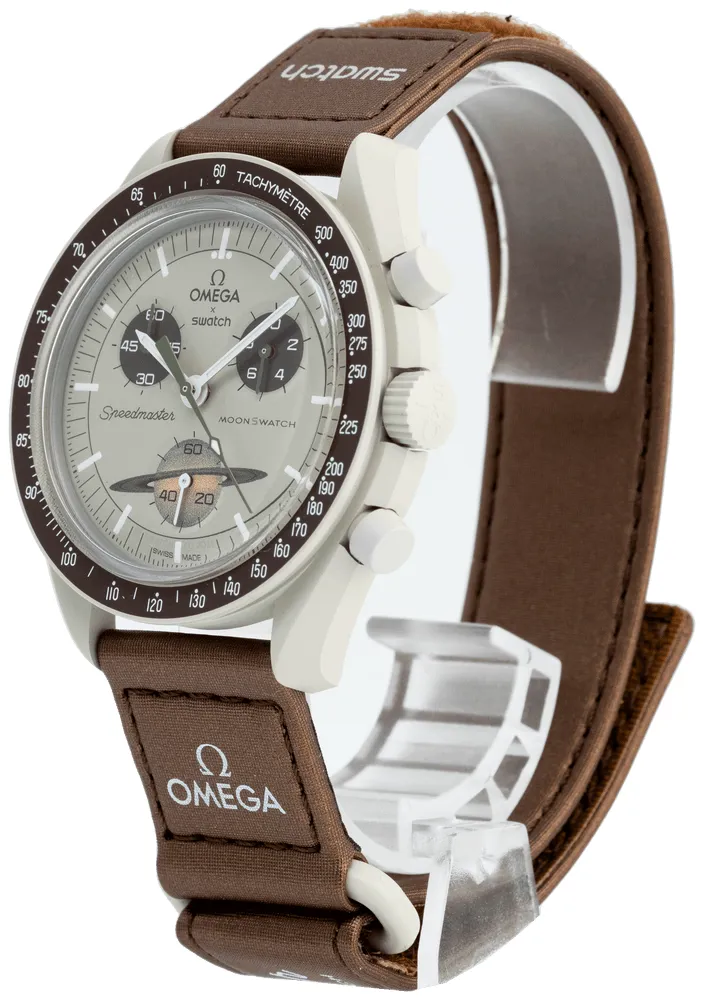 Omega Moonswatch SO33T100 42mm Bioceramic Beige 4