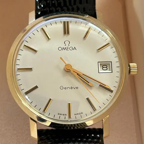 Omega Genève 1329051 34.5mm Yellow gold White