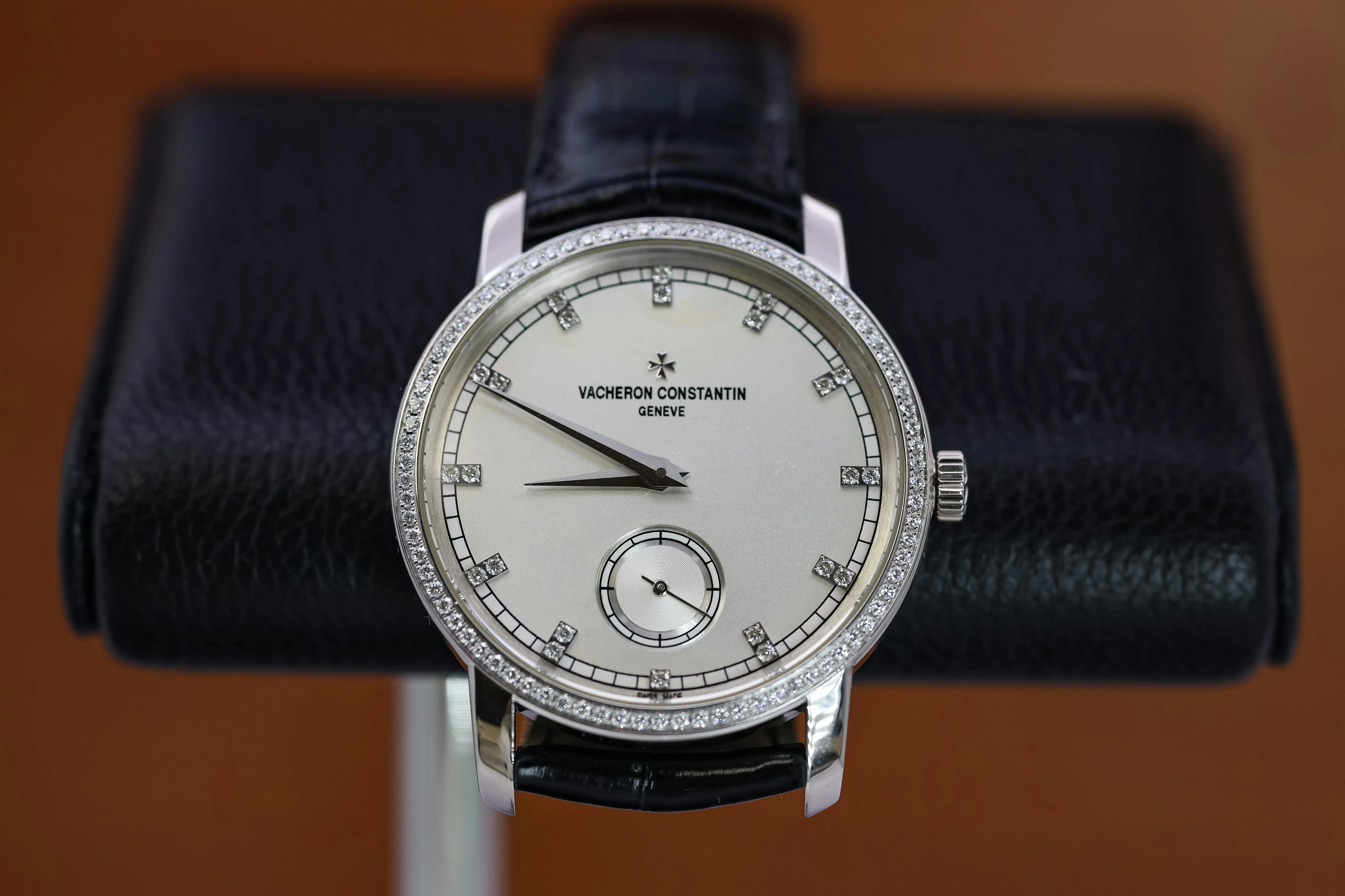 Vacheron Constantin Traditionnelle 82572/000G-9605 38mm White gold Silver 1