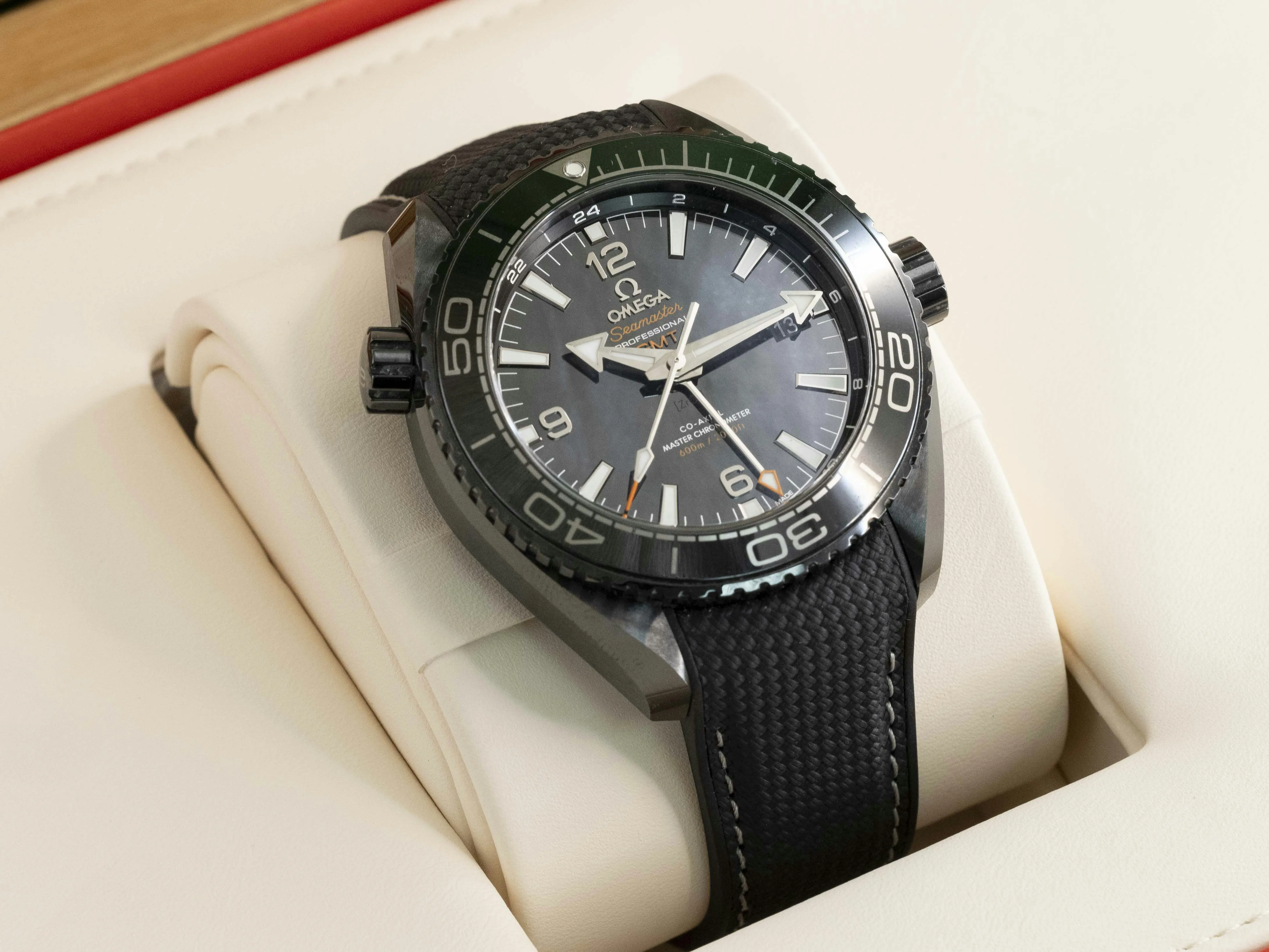 Omega Seamaster Planet Ocean 215.92.46.22.01.001 45.5mm Ceramic Black 13