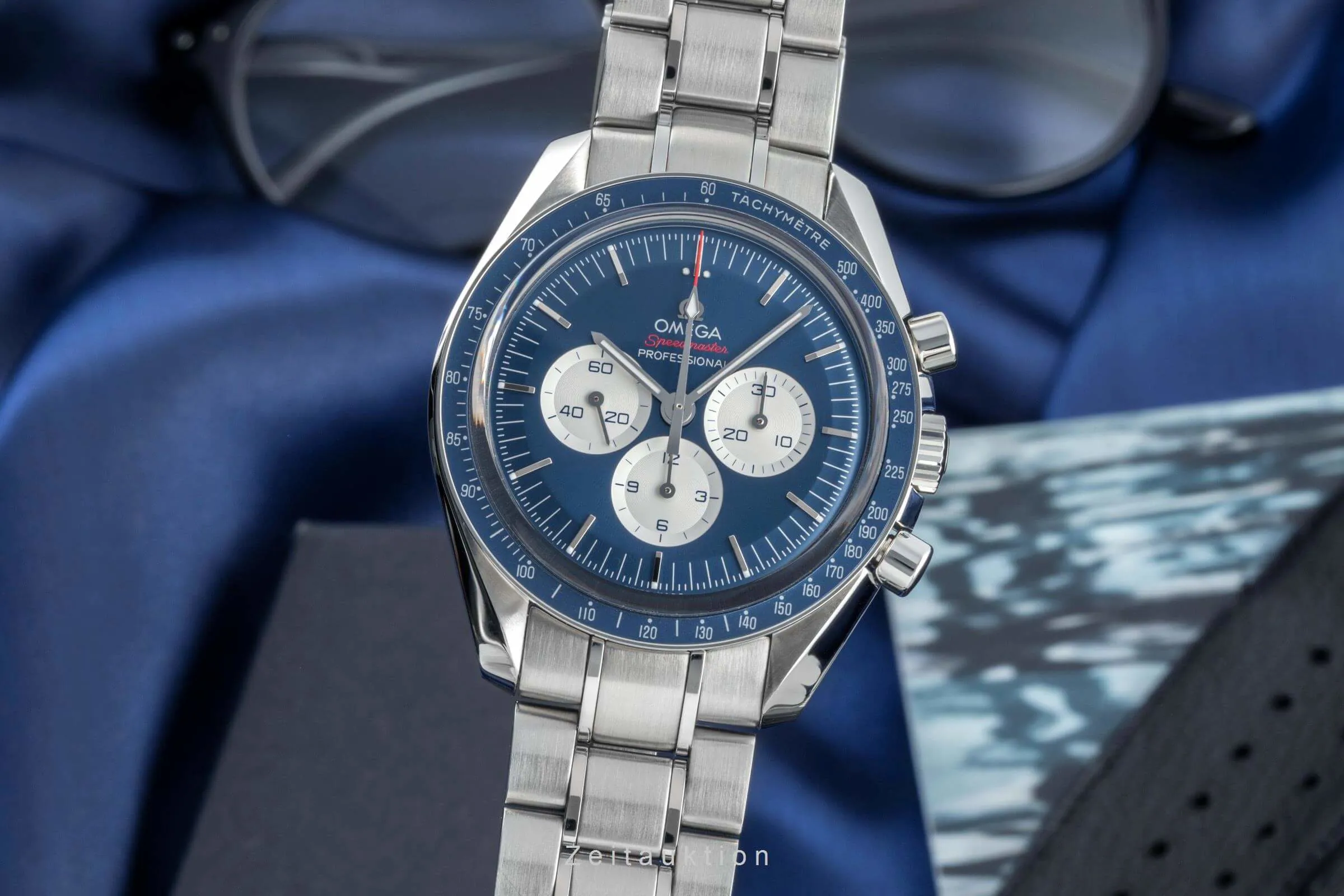 Omega Speedmaster Moonwatch 522.30.42.30.03.001 42mm Stainless steel Blue