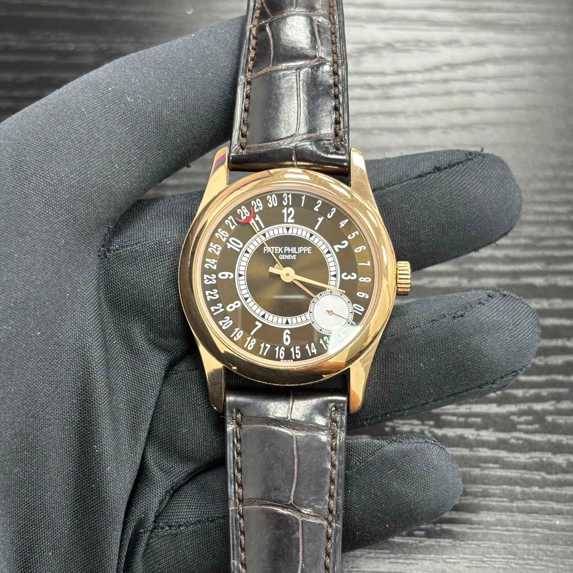 Patek Philippe Calatrava 6000R-001 37mm Rose gold Brown