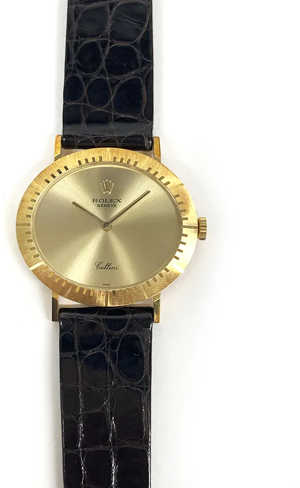 Rolex Cellini 4083 33mm Yellow gold Champagne