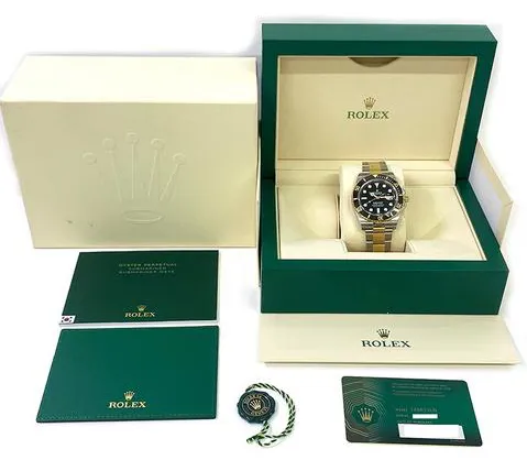 Rolex Submariner 126613LN 41mm Yellow gold and Stainless steel Black 5