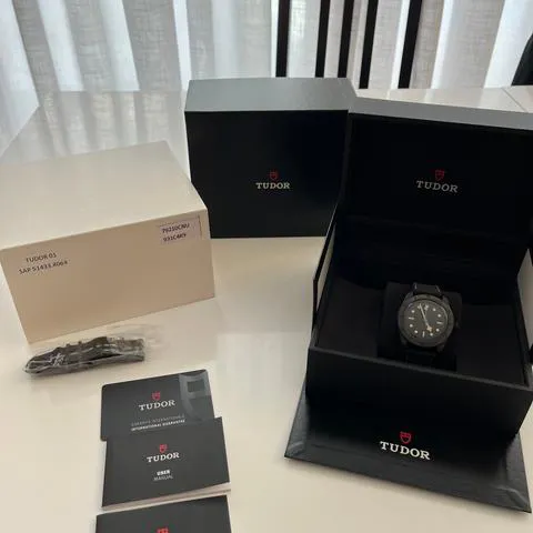 Tudor Black Bay 79210CNU 41mm Ceramic Black 4