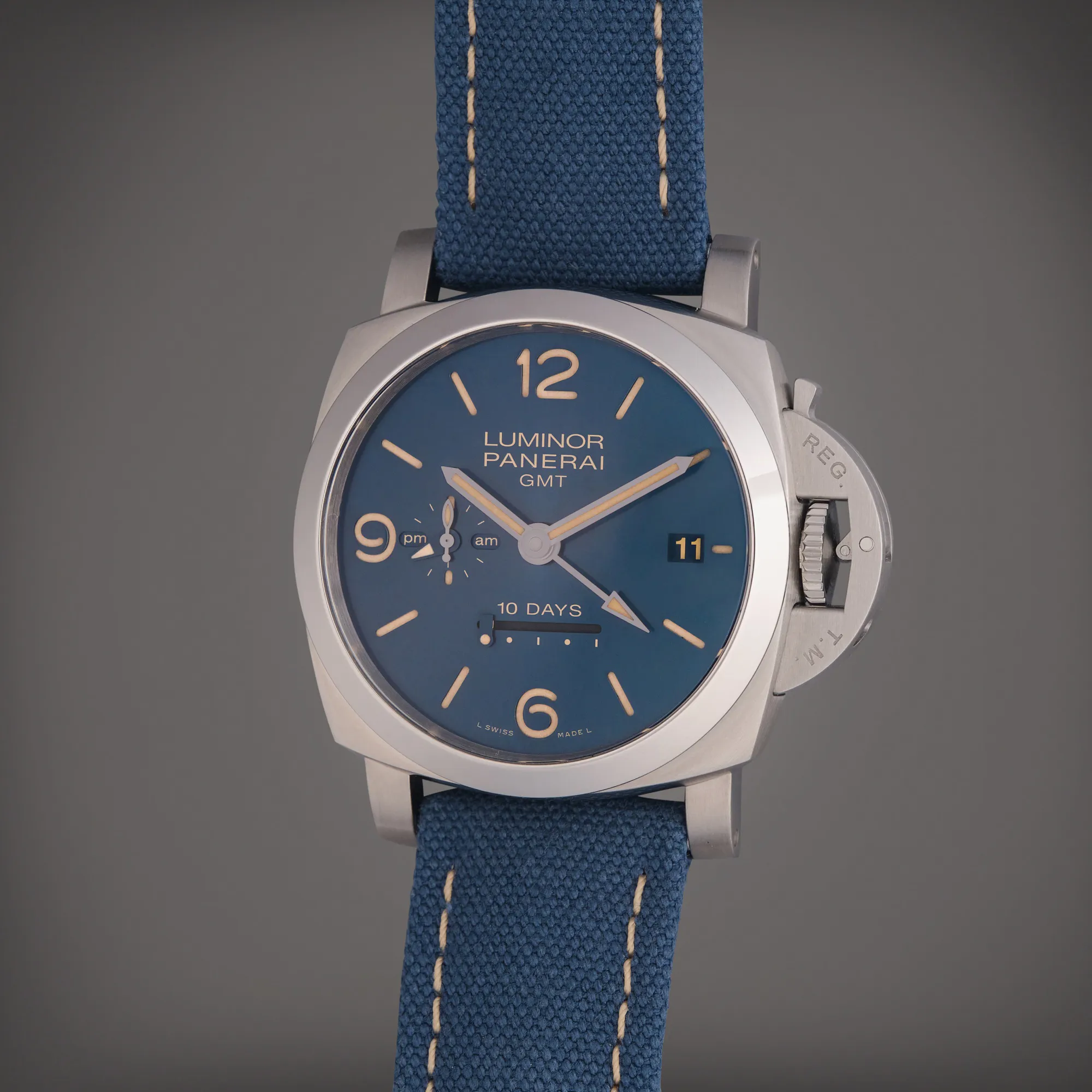 Panerai Luminor PAM 00986 44mm Stainless steel Blue