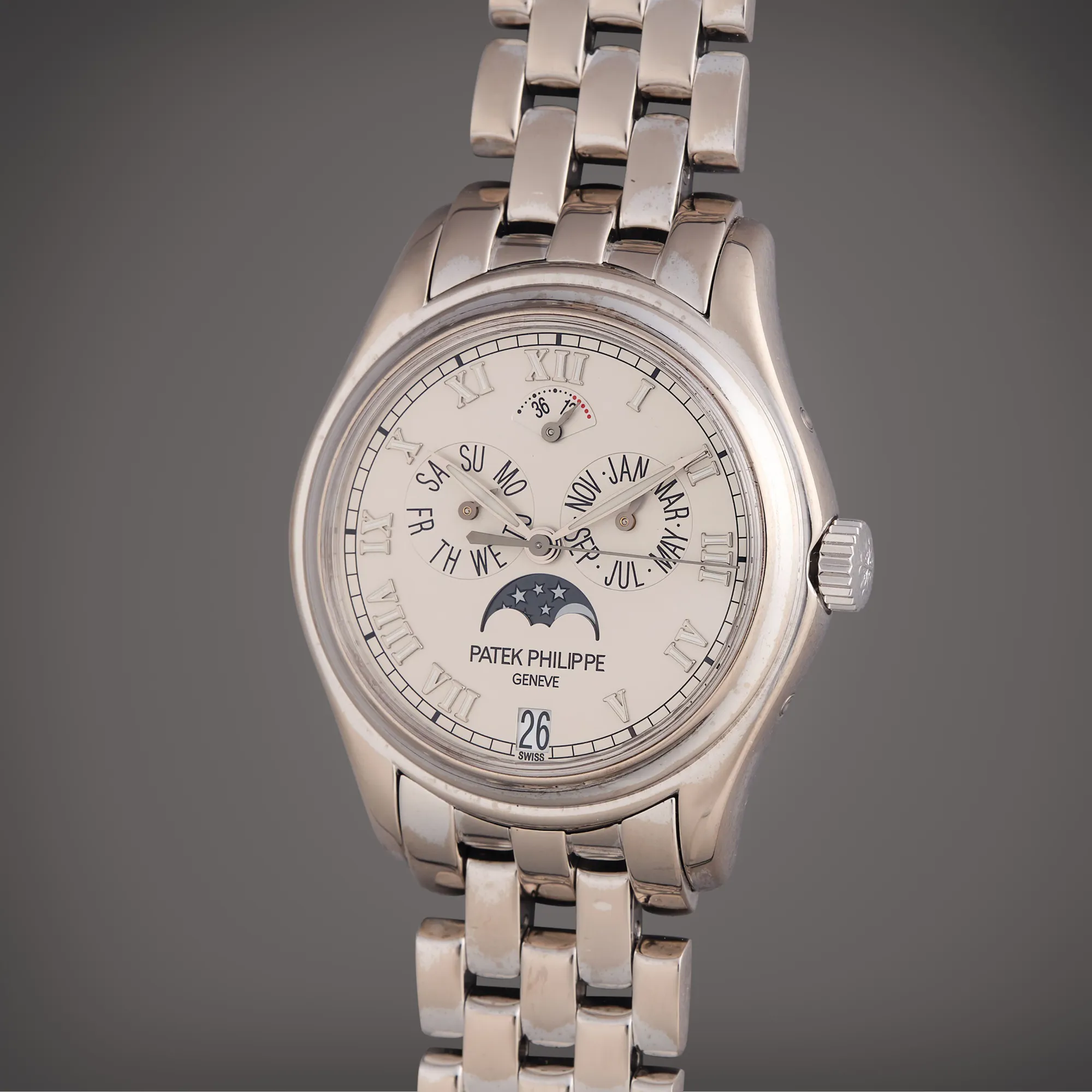 Patek Philippe Annual Calendar 5036/1 37mm White gold Silvered