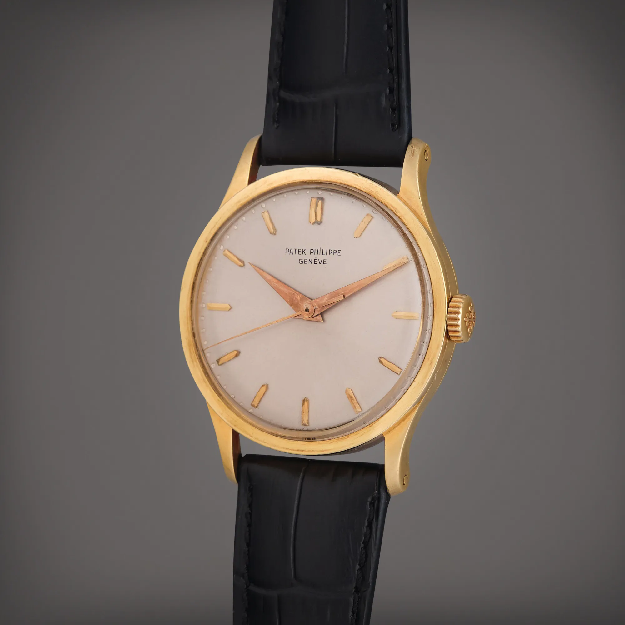 Patek Philippe Calatrava 570 35mm Yellow gold Silver