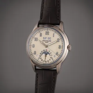 Patek Philippe Perpetual Calendar 5320G-001 White gold Beige